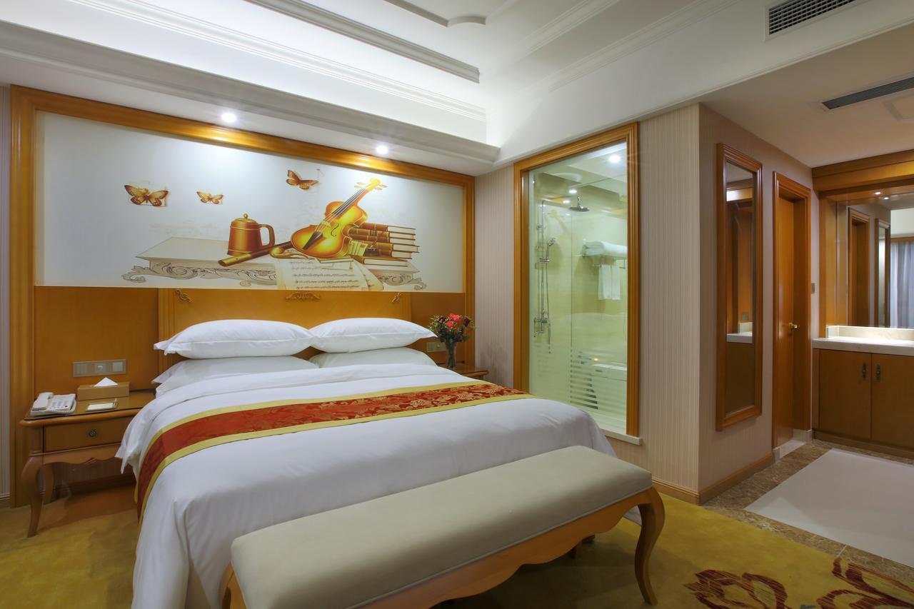 Venus International Hotel Shanghai South Shenjiang Road 외부 사진