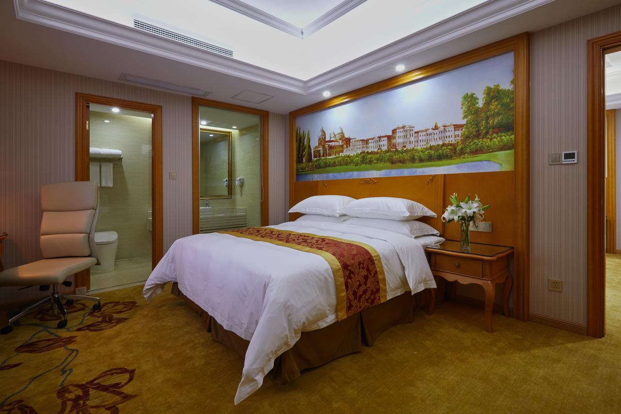 Venus International Hotel Shanghai South Shenjiang Road 외부 사진